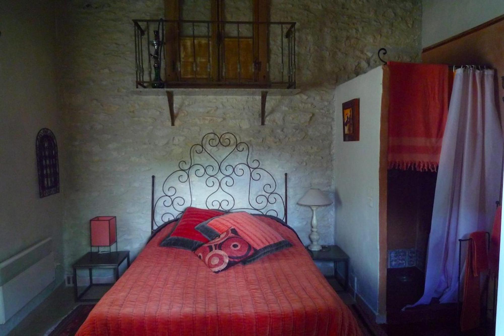 Beautiful Provencal Villa With Pool And Jacuzzi Lacoste (Vaucluse) Exterior foto