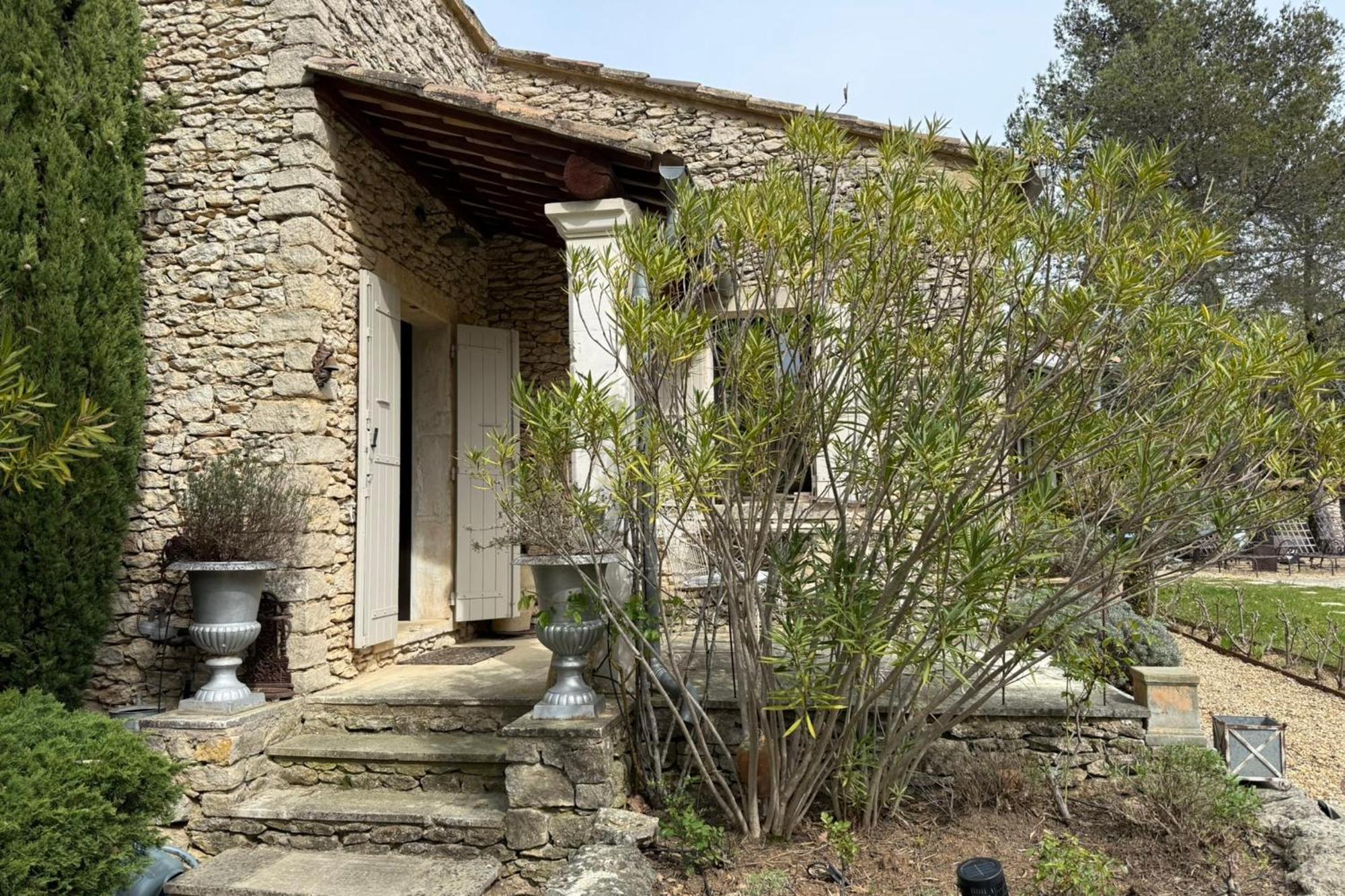 Beautiful Provencal Villa With Pool And Jacuzzi Lacoste (Vaucluse) Exterior foto