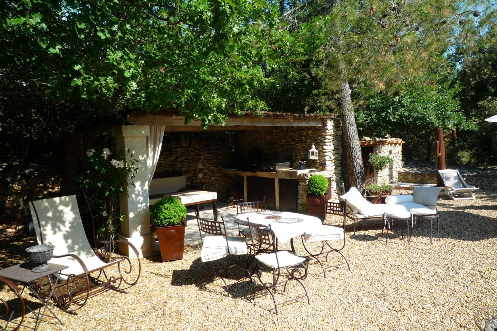 Beautiful Provencal Villa With Pool And Jacuzzi Lacoste (Vaucluse) Exterior foto