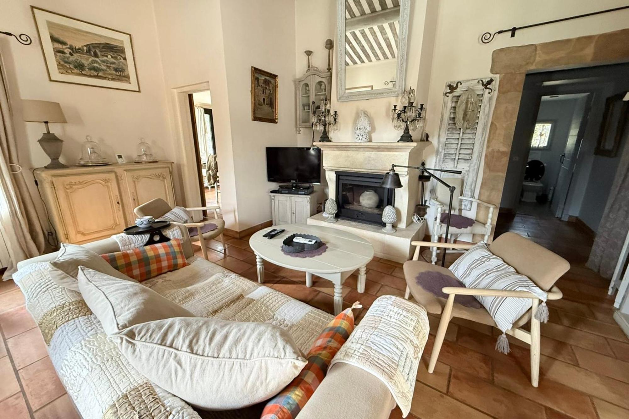 Beautiful Provencal Villa With Pool And Jacuzzi Lacoste (Vaucluse) Exterior foto
